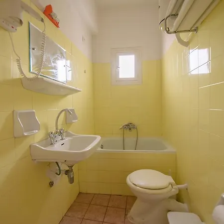 Otel Olympic Torch 3*